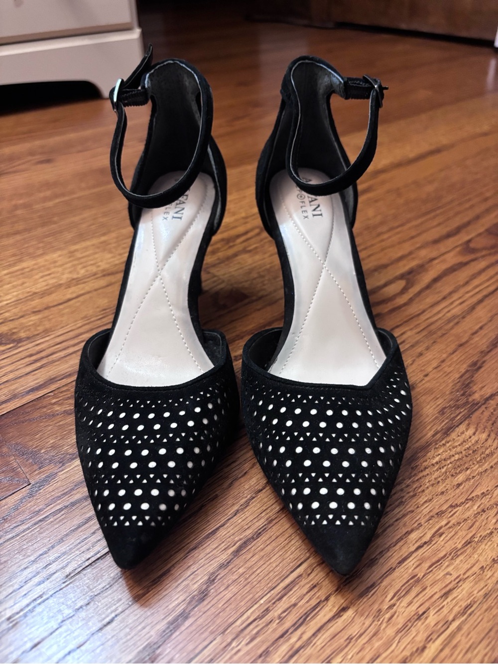 New Black Pointed-Toe Ankle-Strap Heels
